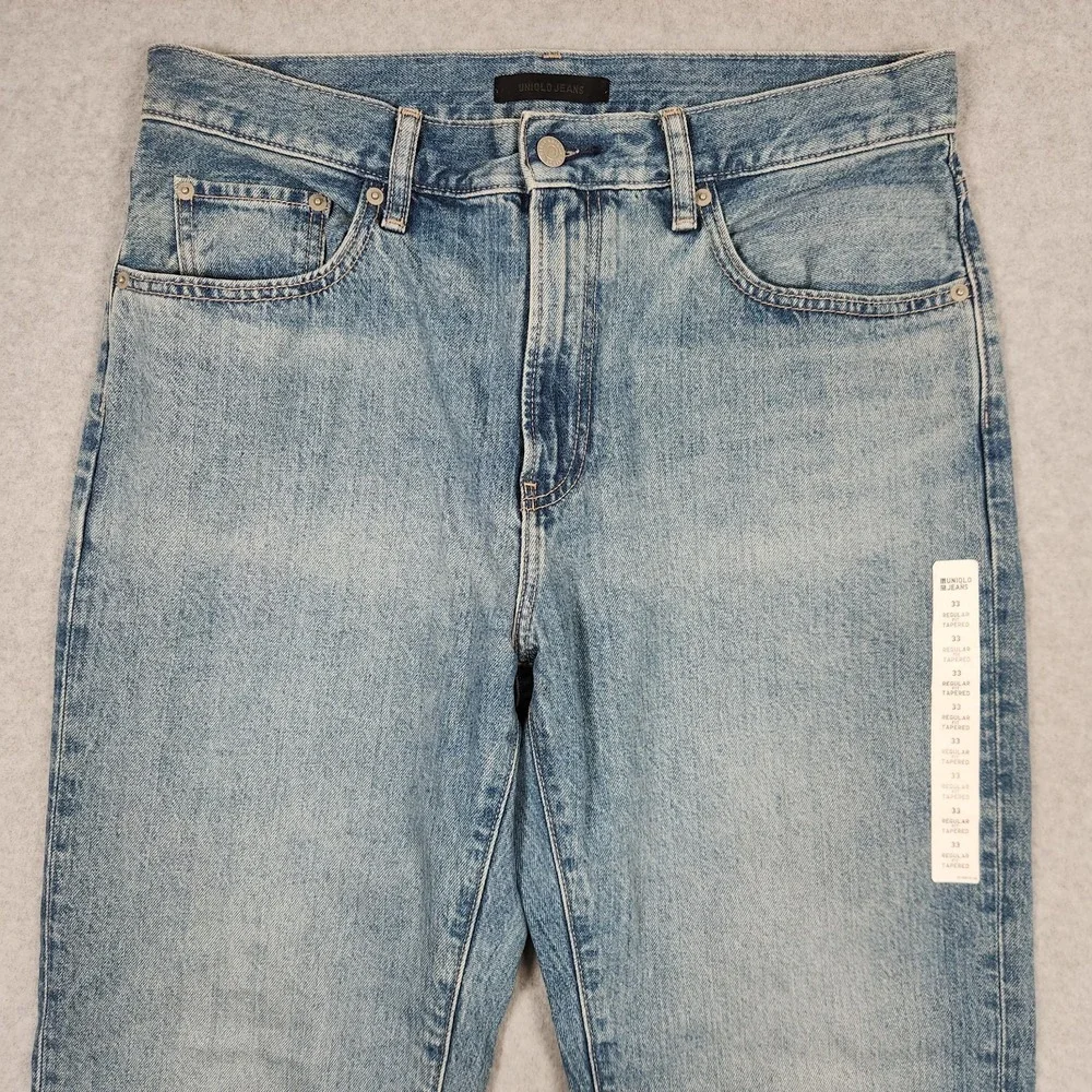 Uniqlo Jeans Mens 33x30 Blue Tapered Regular Fit Denim Light Wash NEW